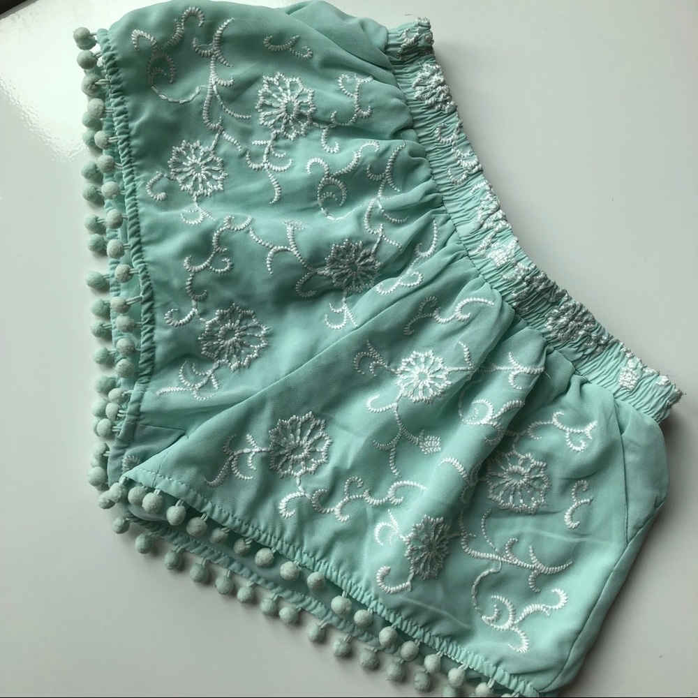 LF turquoise pom pom Short